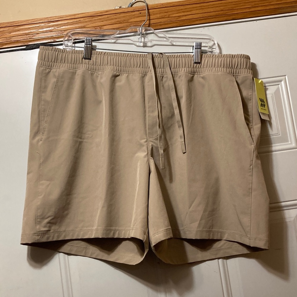 All in Motion Beige Casual‎ Shorts XL NWT